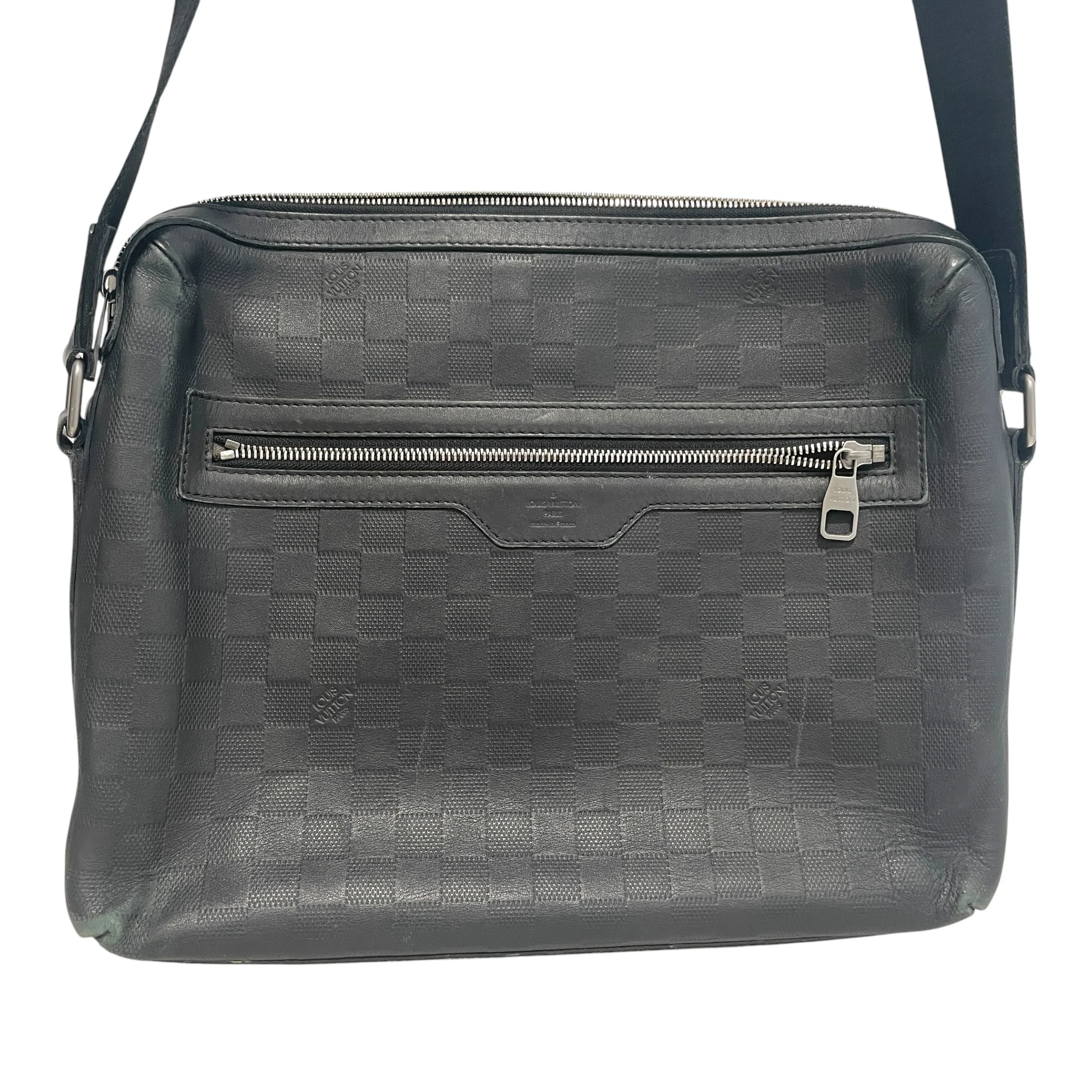 555-louis-vuitton-cross-body-bag-monogram-leather-blk-damier-monogram-laptop-bag-5.webp LOUIS VUITTON/Cross Body Bag/Monogram/Leather/BLK/Damier Monogram Laptop Bag