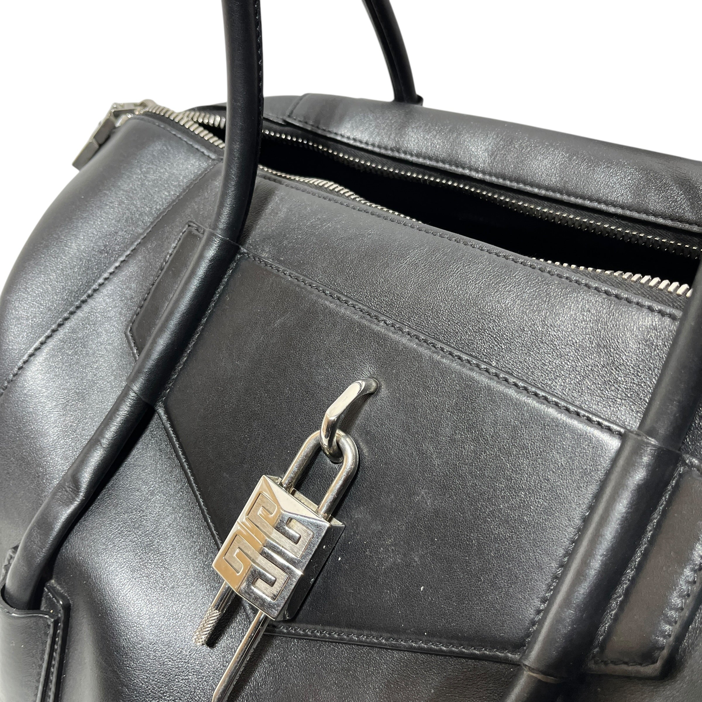 GIVENCHY/Tote Bag/Leather/BLK/Antigonia Lock Tote
