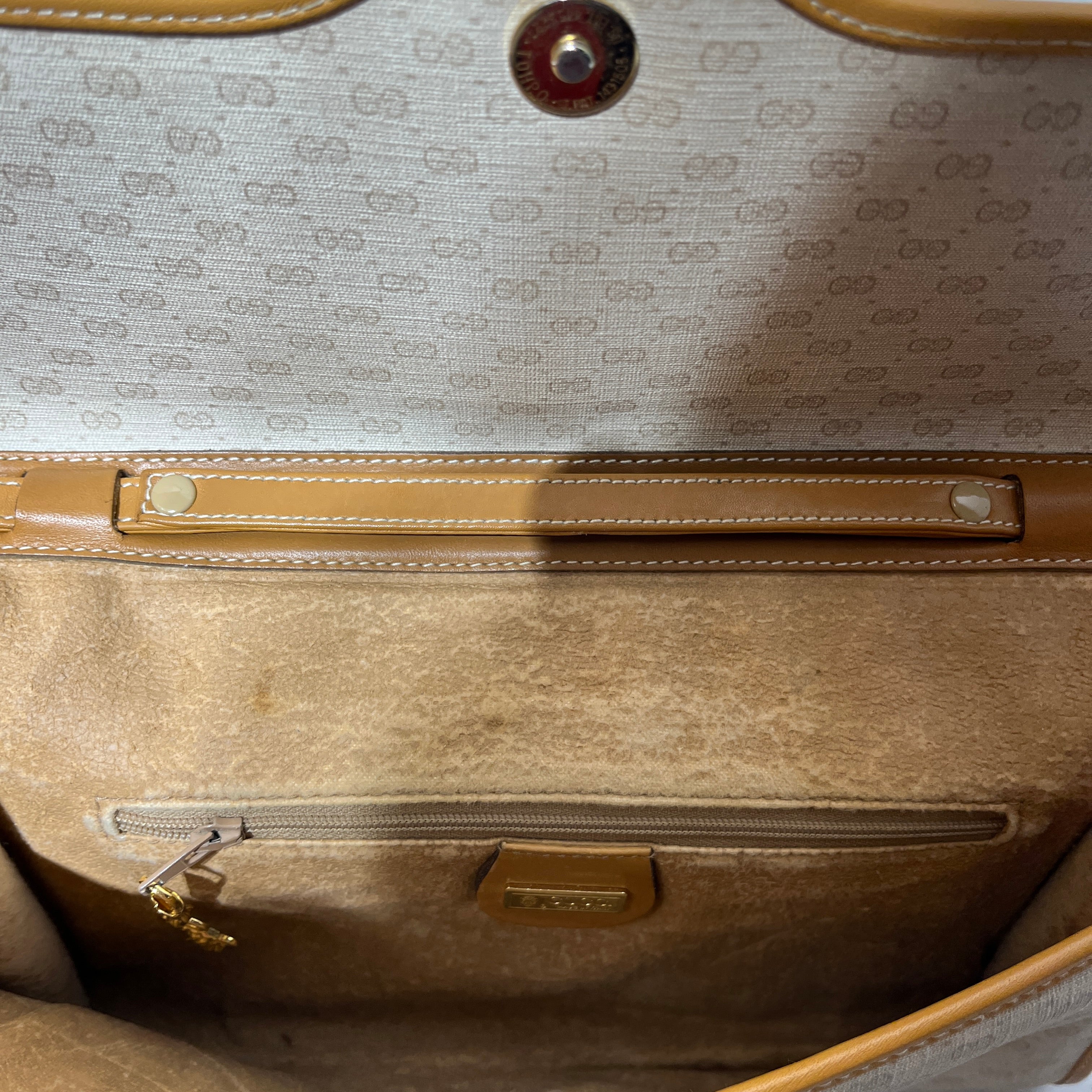 GUCCI/Cross Body Bag/Monogram/BEG/vintage monogram crossbody