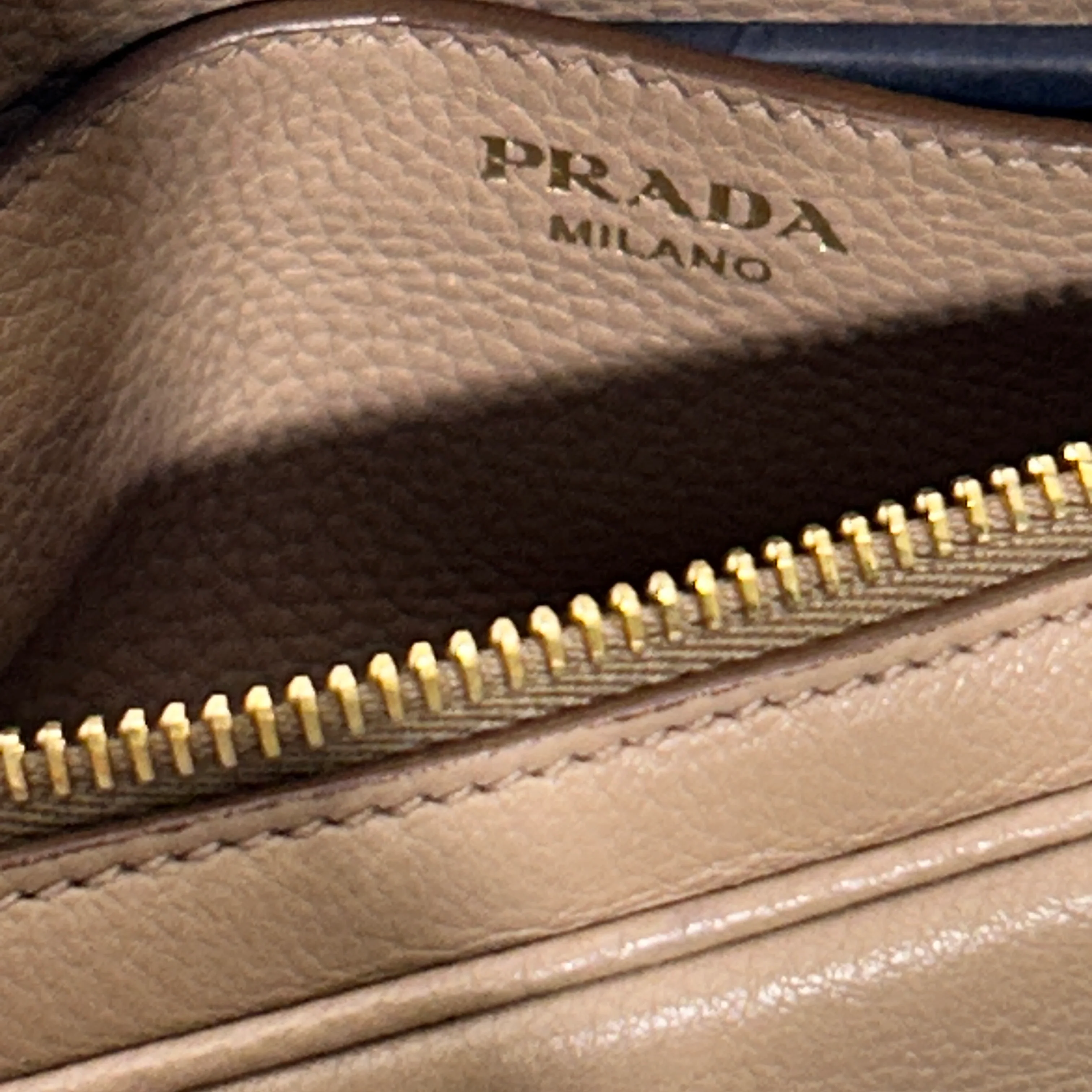 681-prada-bag-leather-beg-convertable-belt-bag-5.webp PRADA/Bag/Leather/BEG/Convertable Belt Bag