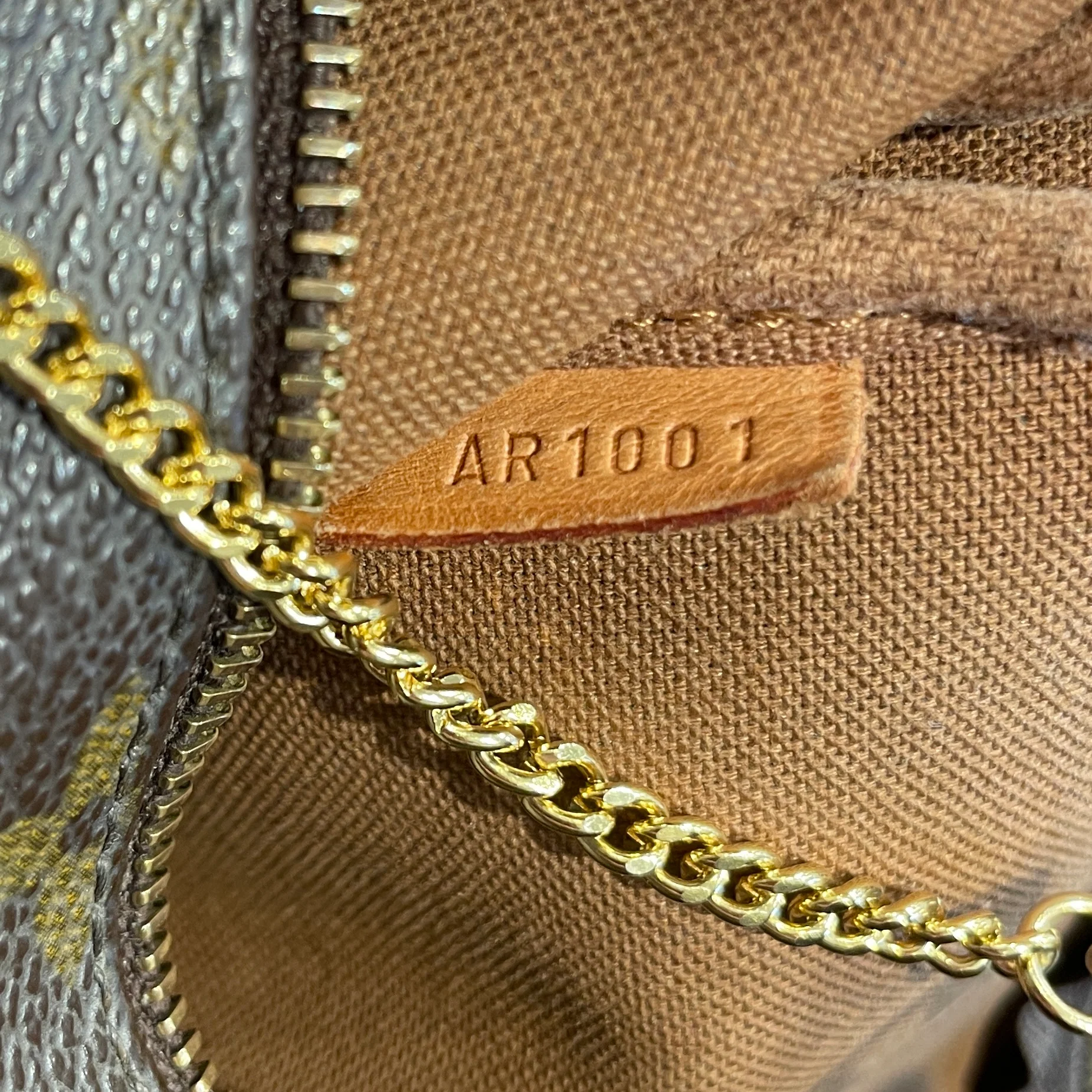 LOUIS VUITTON/Bag/Monogram/Leather/BRW/POCHETTE