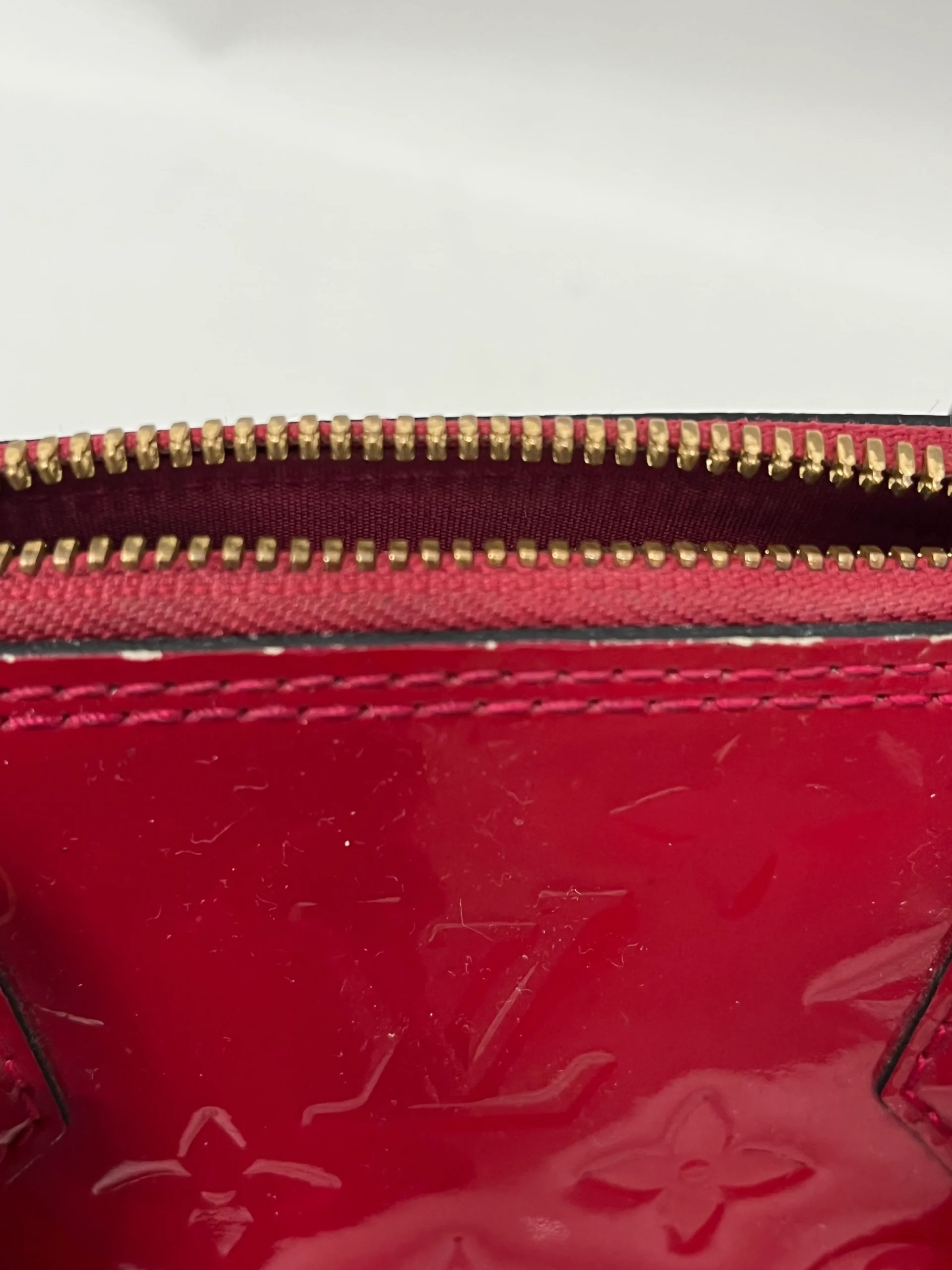 LOUIS VUITTON/Cross Body Bag/Monogram/Leather/RED/ALMA