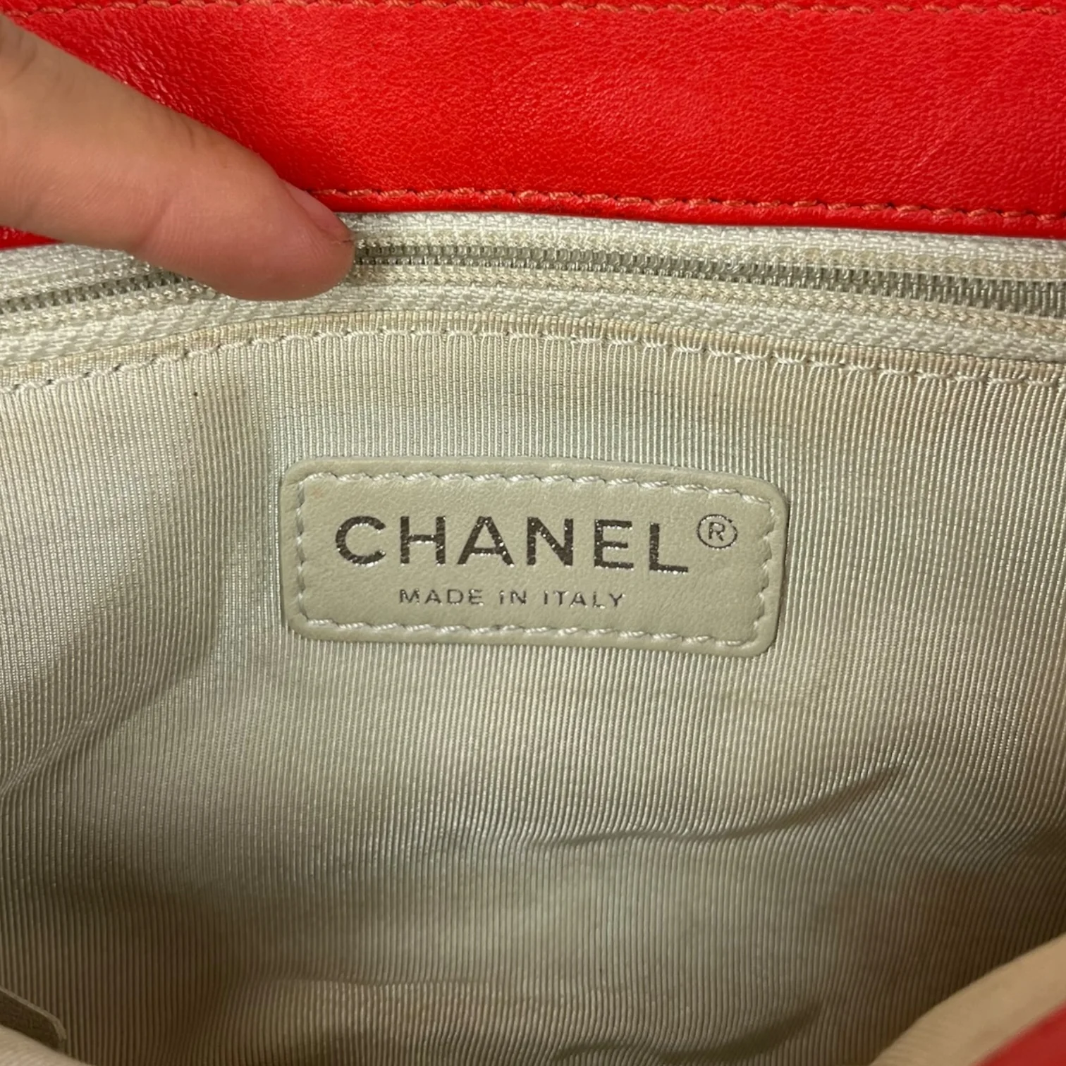 CHANEL/Bag/Leather/RED/CHAIN AROUND FLAP