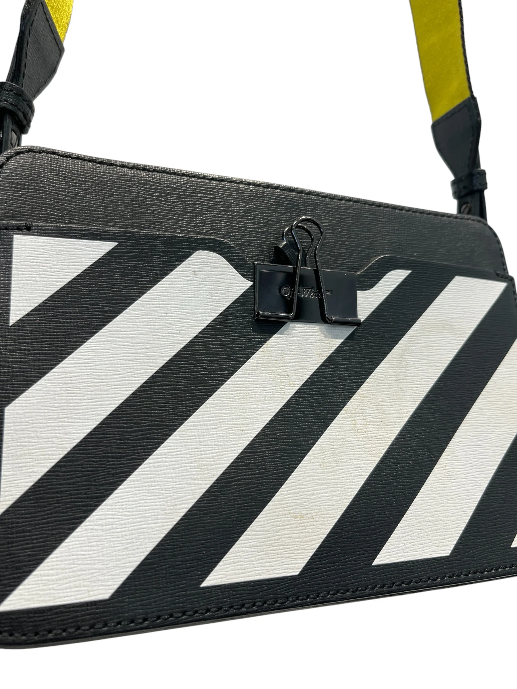 OFF-WHITE/Cross Body Bag/Stripe/Leather/BLK/DIAG CAMERA BAG
