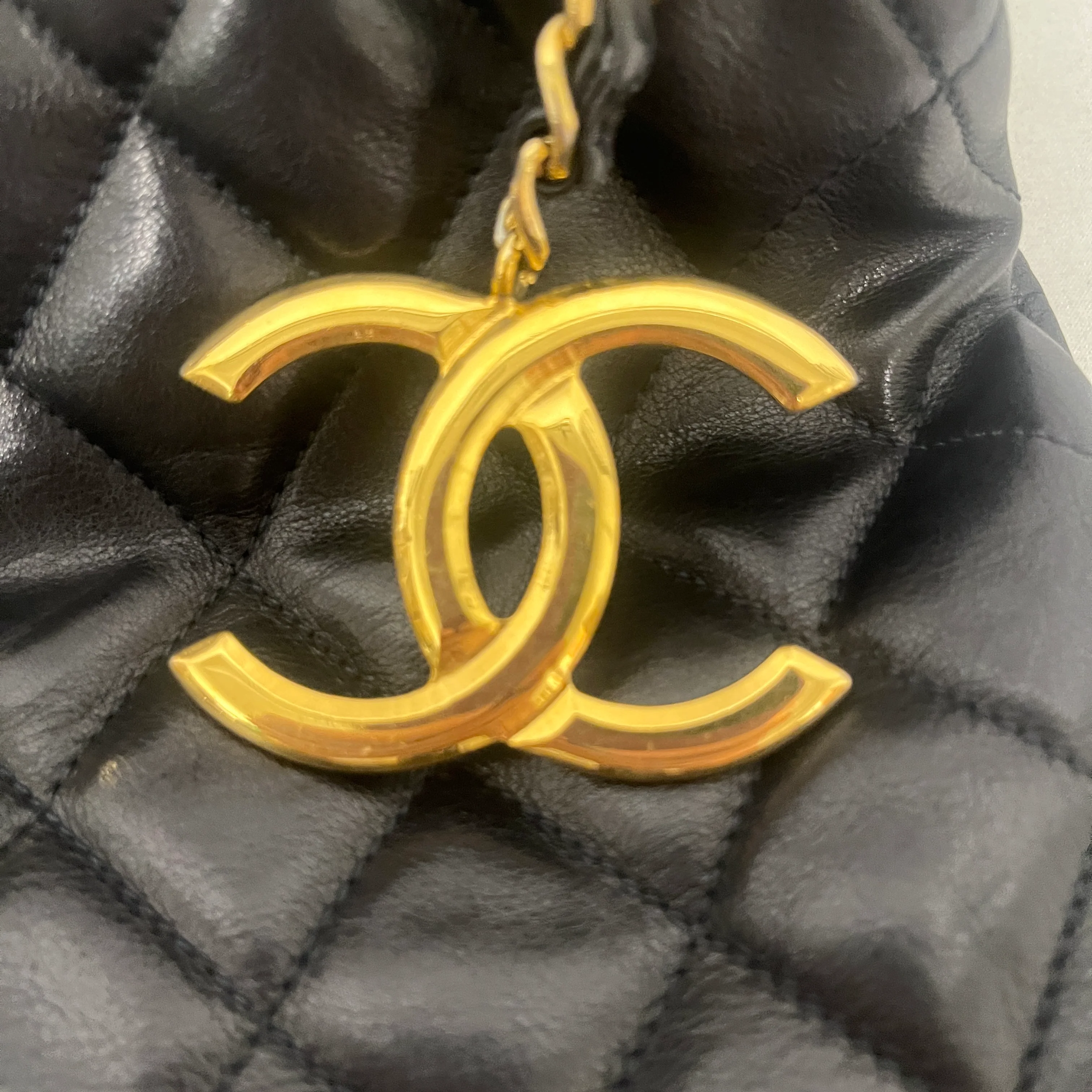 CHANEL/Hand Bag/Leather/BLK/Quilted leather tote