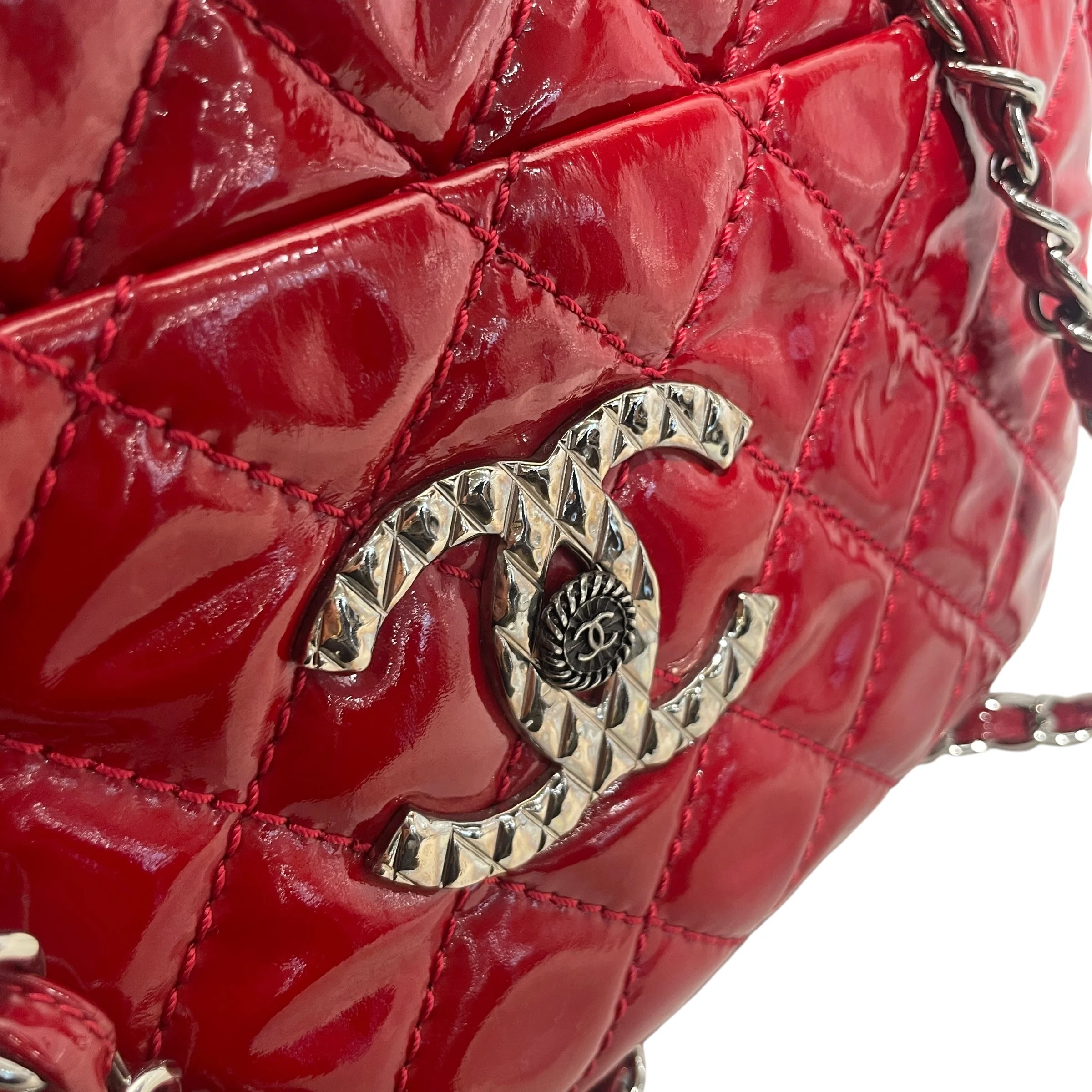 CHANEL/Bag/Leather/RED/Quilted CC Bowler